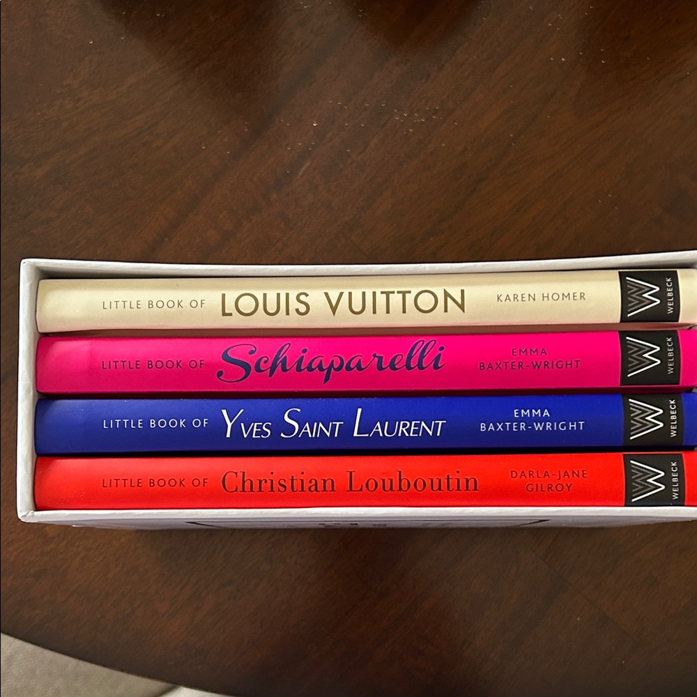 Little Guides To STYLE Volume II